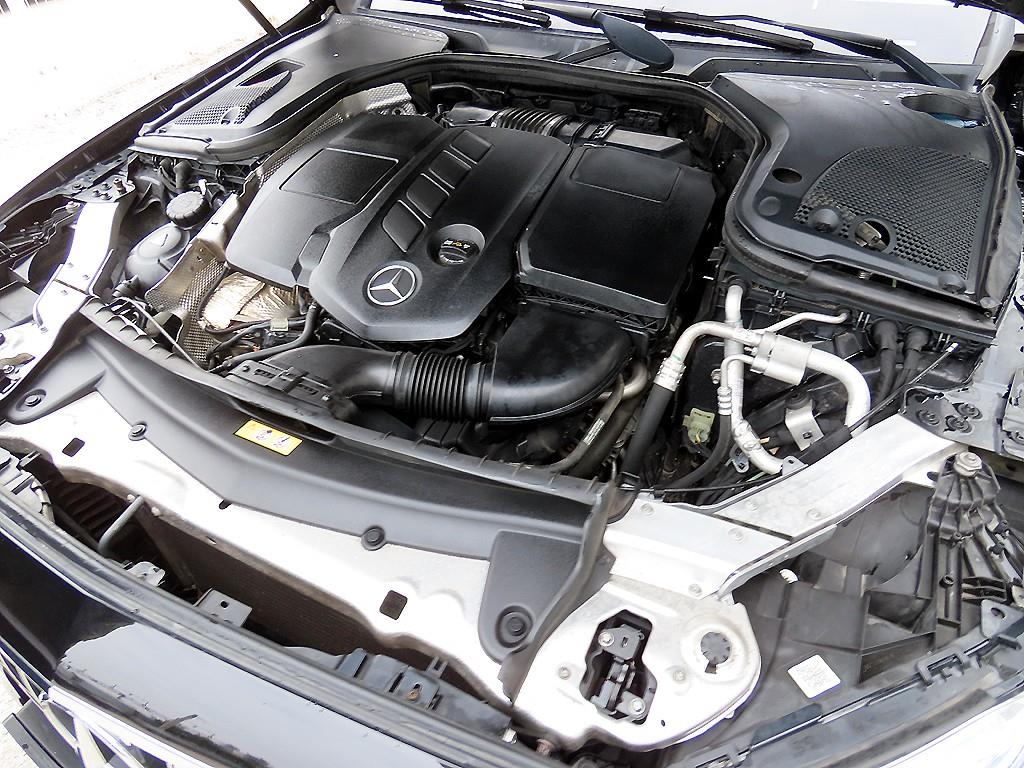 Mercedes Benz E class 2017 Negro - Importación desde Corea - HF Imports Iquique - Foto 19