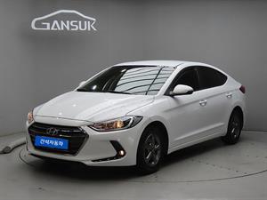 HYUNDAI Avante - Vista 4