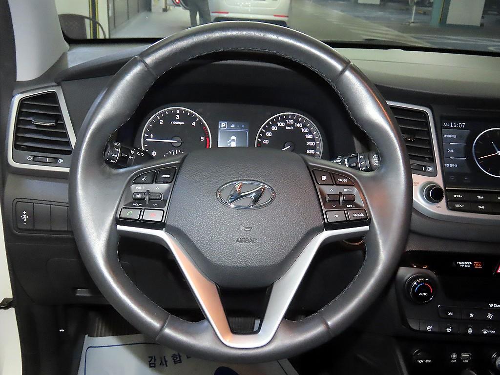 HYUNDAI Tucson - Vista 8