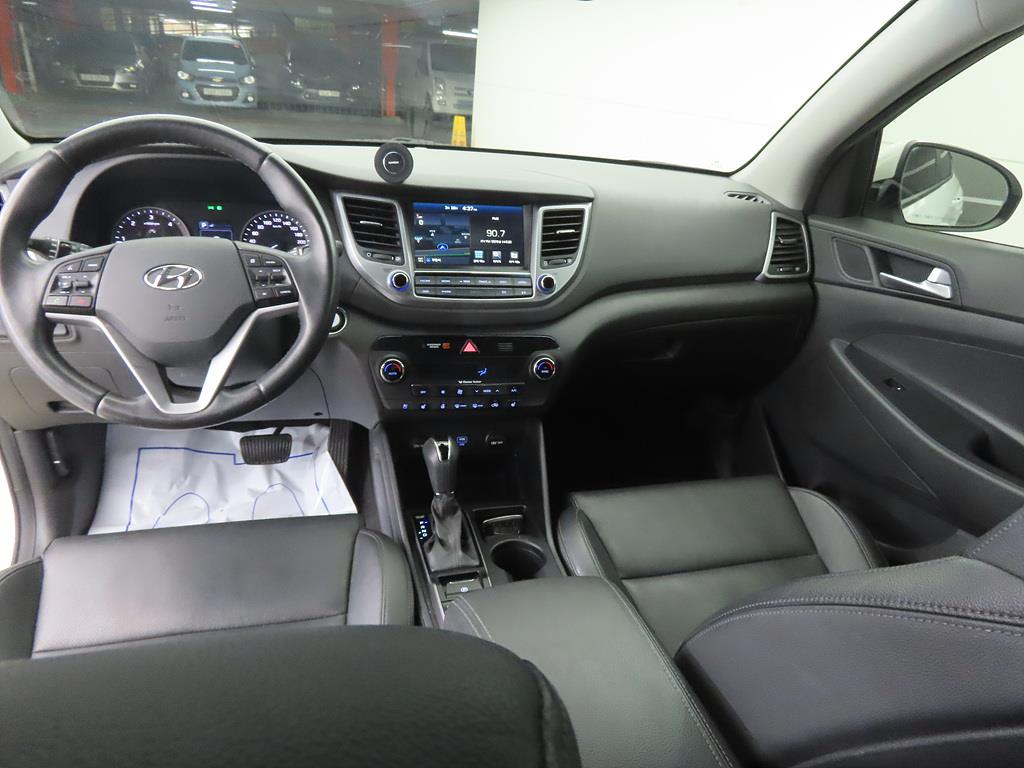 HYUNDAI Tucson - Vista 7