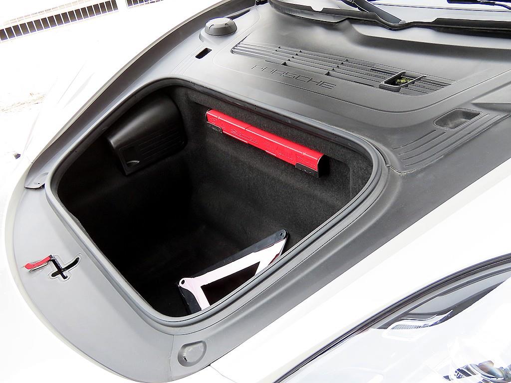 Porsche 718 2024 Gris - Importación desde Corea - HF Imports Iquique - Foto 19