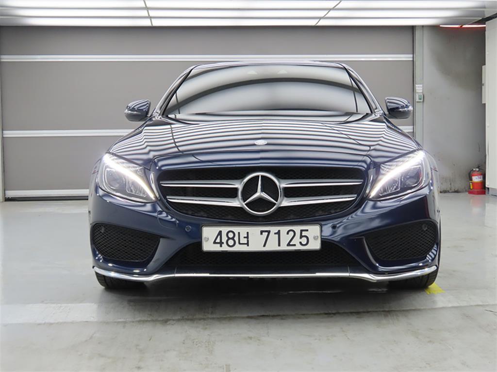 Mercedes Benz C Class - Vista 2