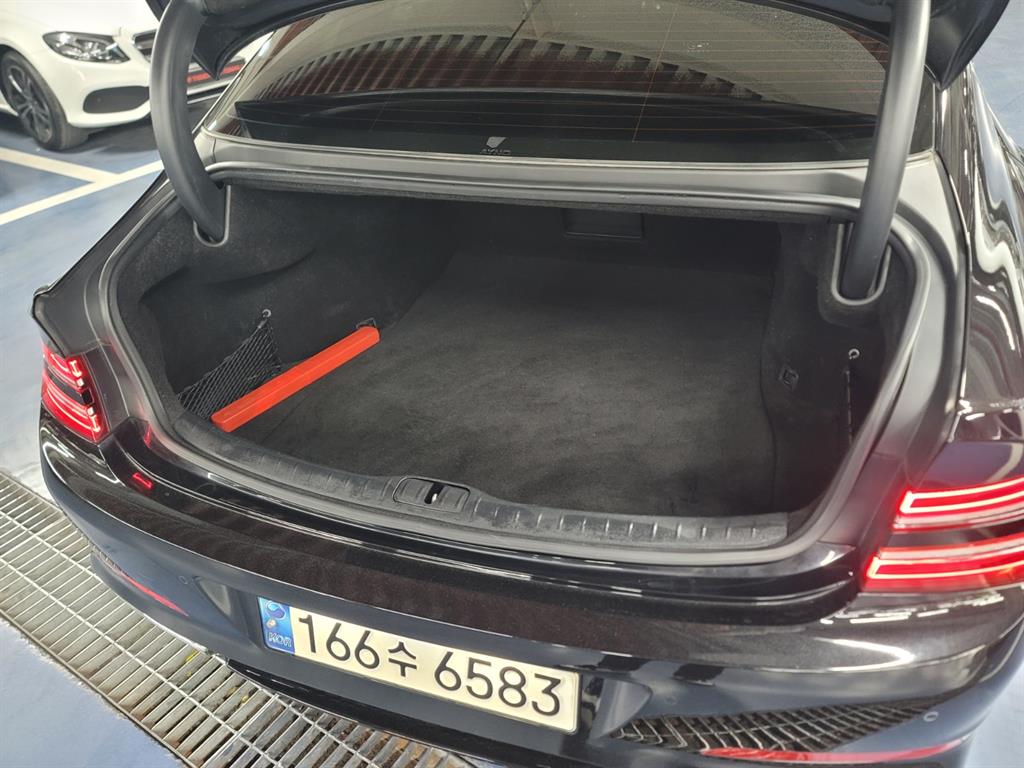 Genesis G80 - Vista 3