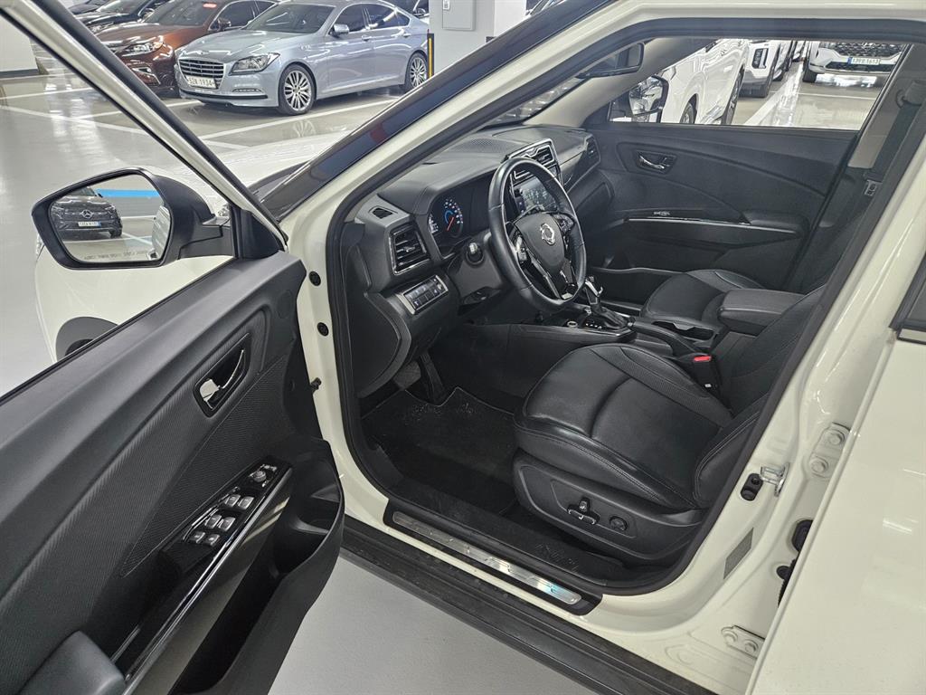 Ssangyong Tivoli - Vista 7