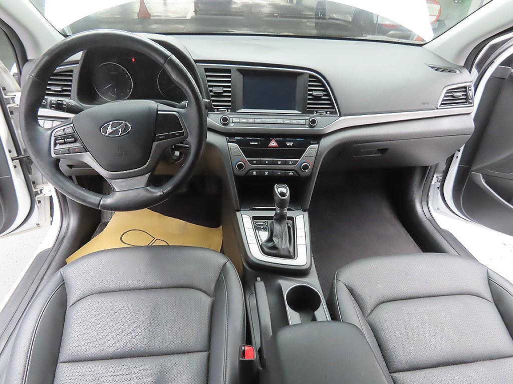 HYUNDAI Avante 2017 Blanco - Importación desde Corea - HF Imports Iquique - Foto 8