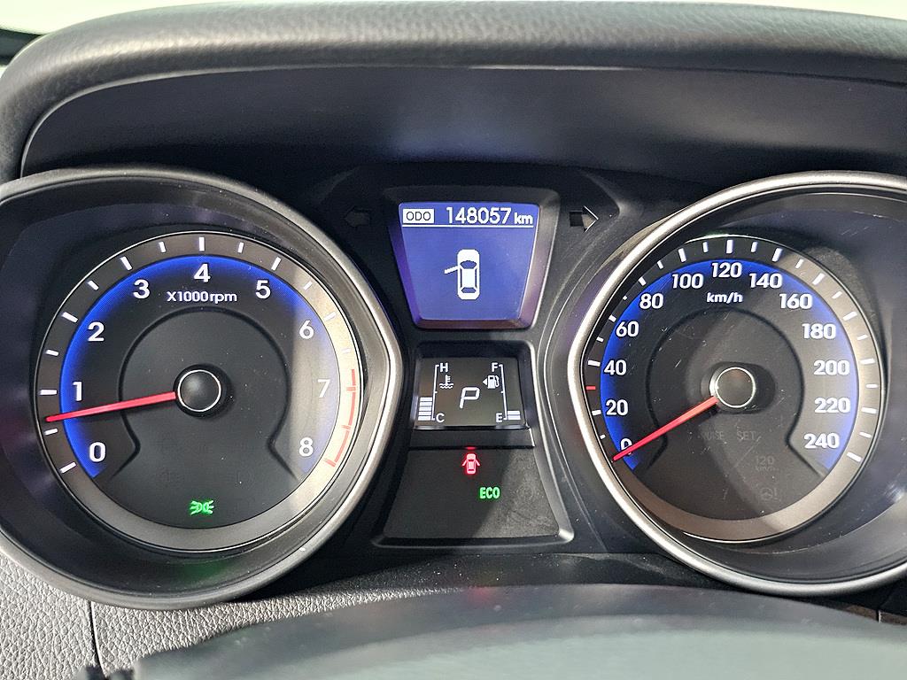 HYUNDAI i30 - Vista 7