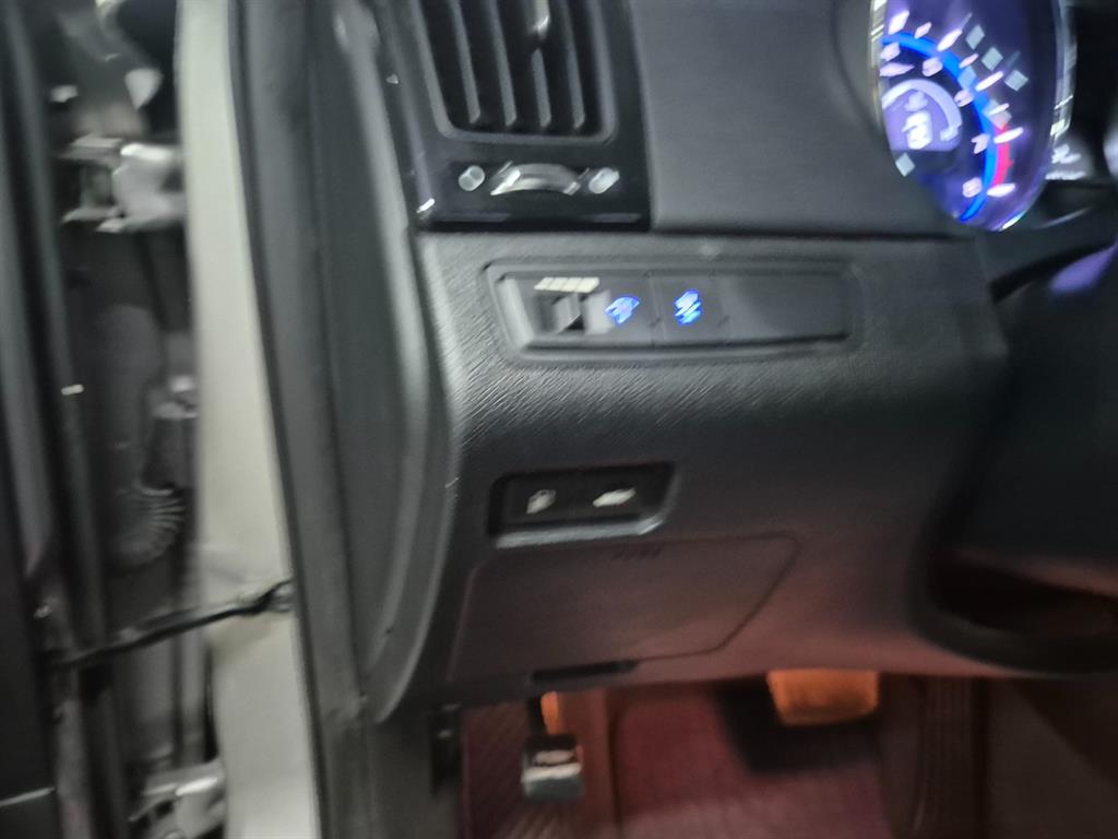 HYUNDAI Sonata - Vista 11