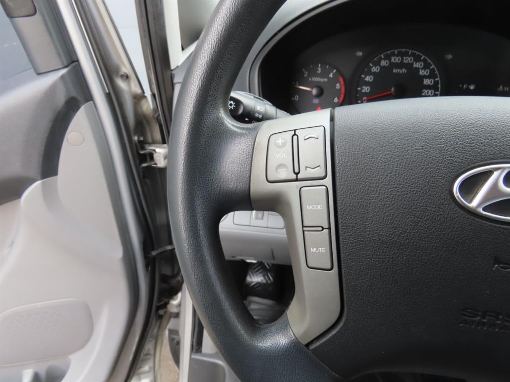 HYUNDAI Starex 2015 Plateado - Importación desde Corea - HF Imports Iquique - Foto 11