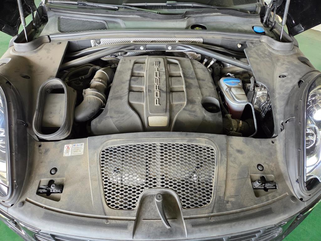 Porsche Macan 2017 Negro - Importación desde Corea - HF Imports Iquique - Foto 17