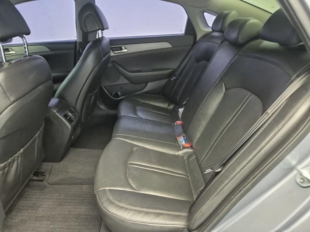 HYUNDAI Sonata - Vista 12