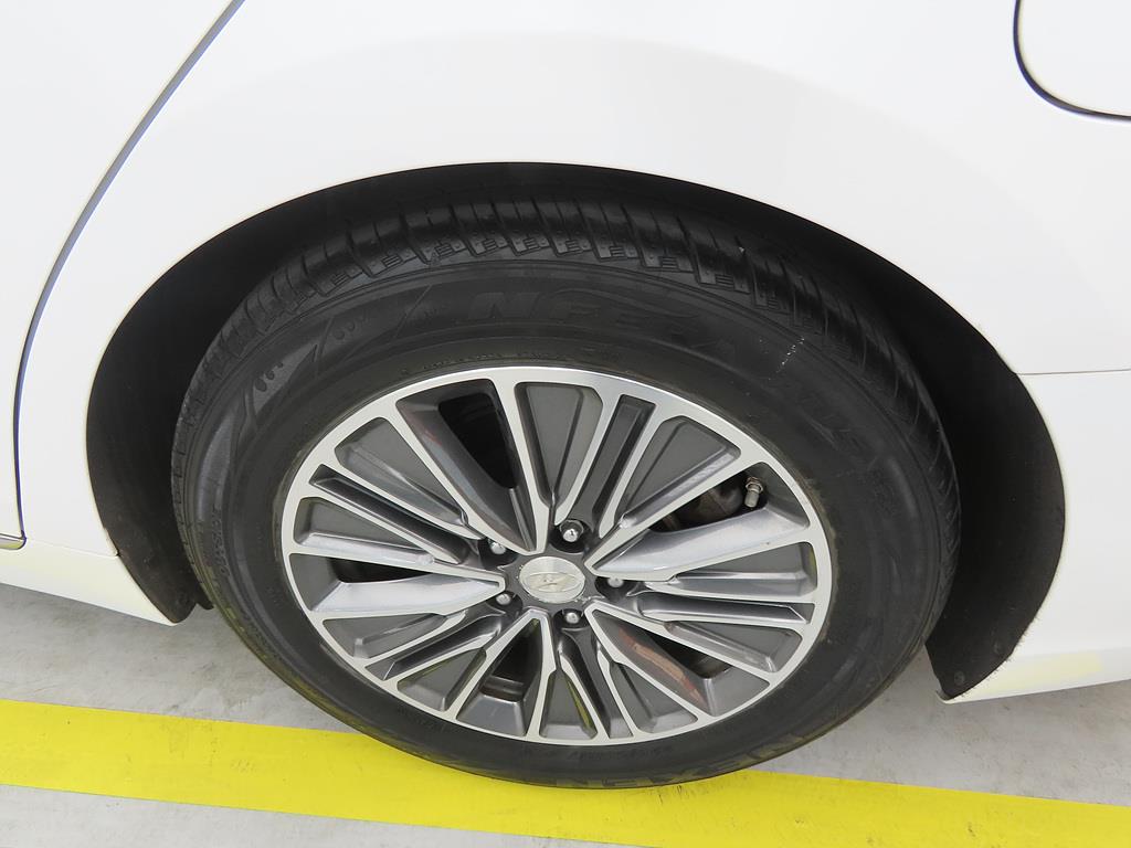 HYUNDAI Grandeur 2019 Blanco - Importación desde Corea - HF Imports Iquique - Foto 20