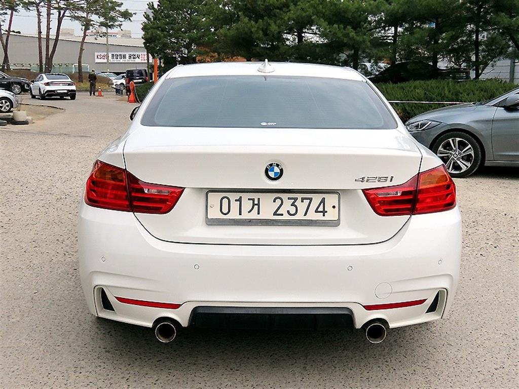 BMW 4 Series - Vista 4