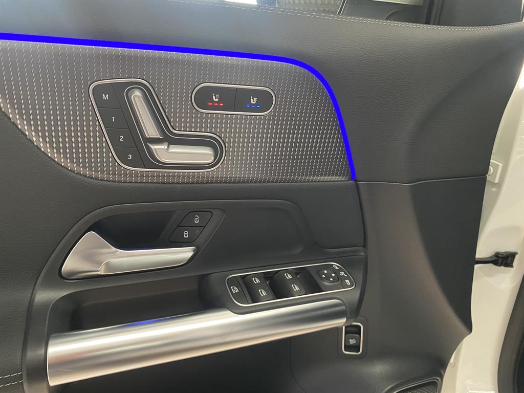 Mercedes Benz EQA - Vista 11