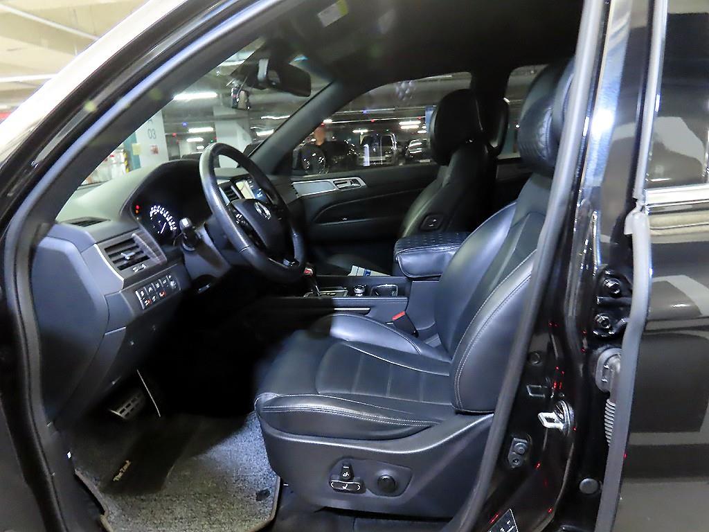 Ssangyong Rexton - Vista 6