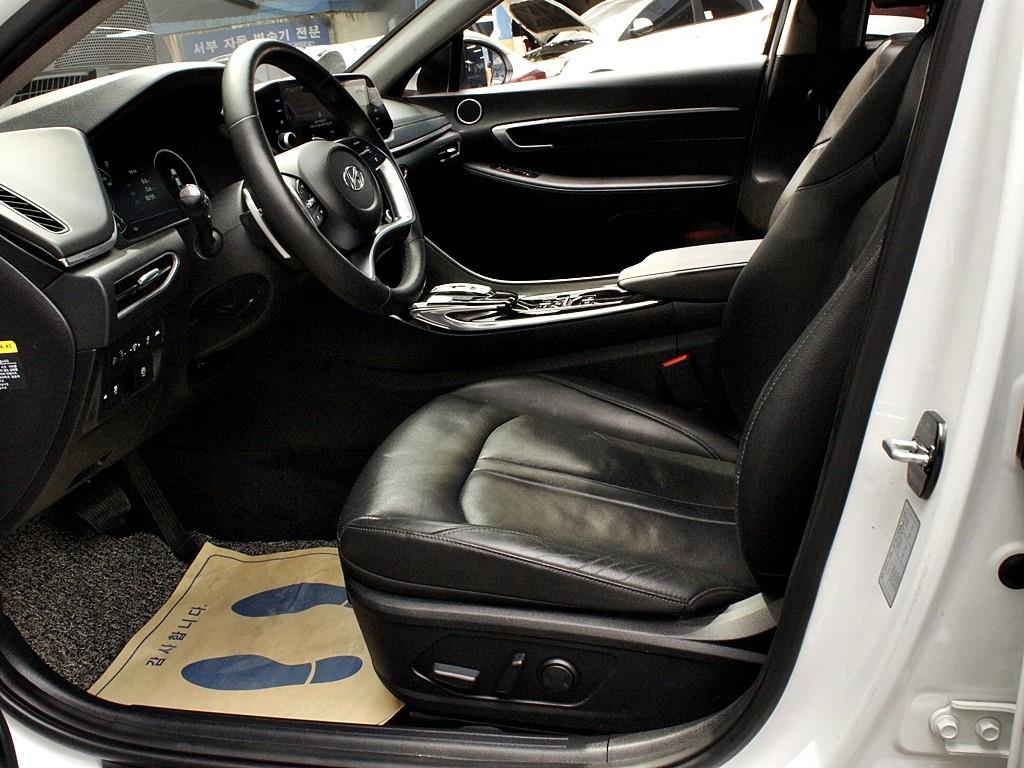 HYUNDAI Sonata - Vista 9