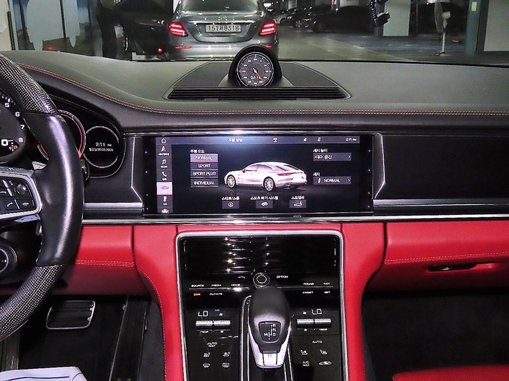 Porsche Panamera - Vista 11