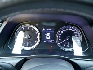 HYUNDAI Sonata - Vista 12