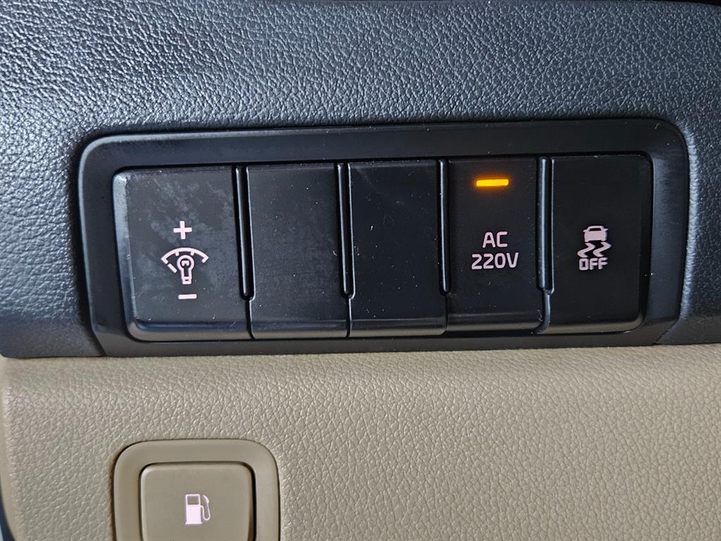 KIA Carnival 2016 Blanco - Importación desde Corea - HF Imports Iquique - Foto 13