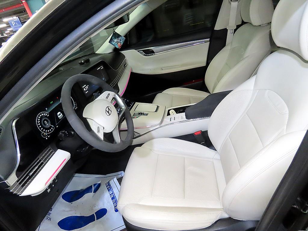 HYUNDAI Grandeur - Vista 7