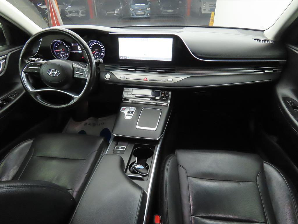 HYUNDAI Grandeur - Vista 5