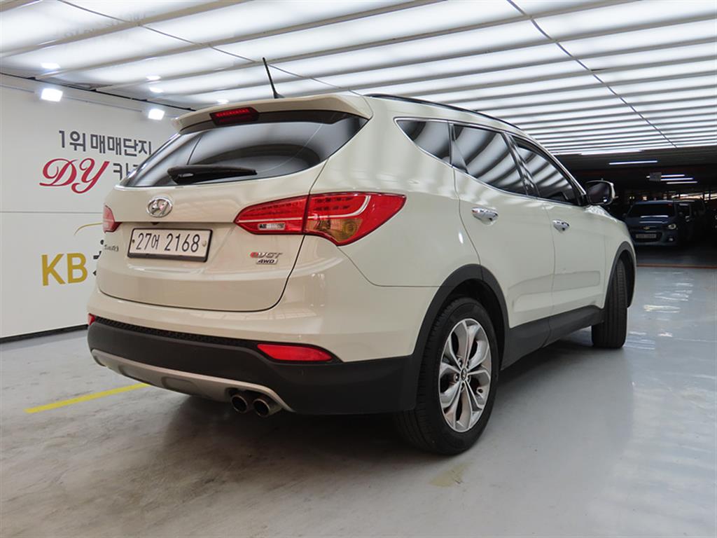 HYUNDAI Santa Fe - Vista 4