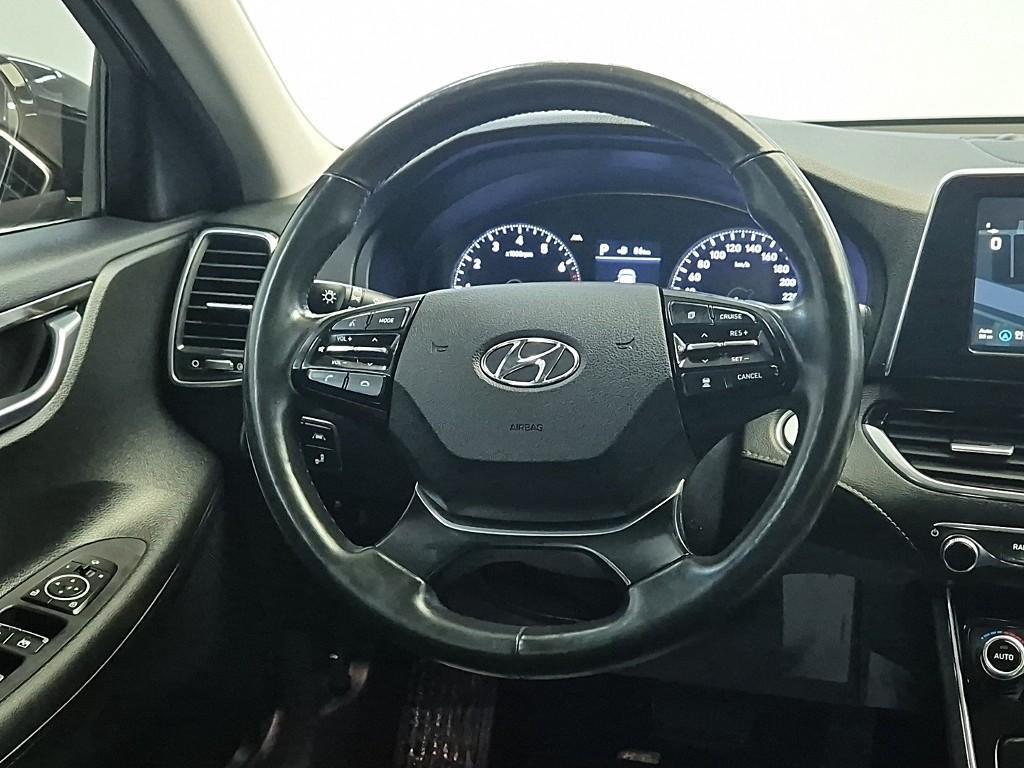 HYUNDAI Grandeur - Vista 9