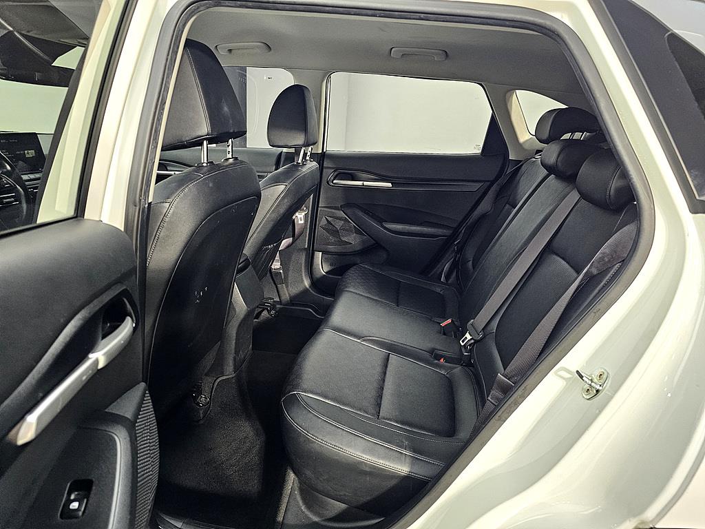 KIA Seltos - Vista 9