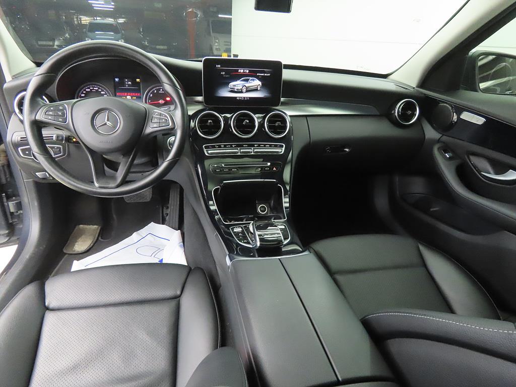 Mercedes Benz C Class - Vista 7