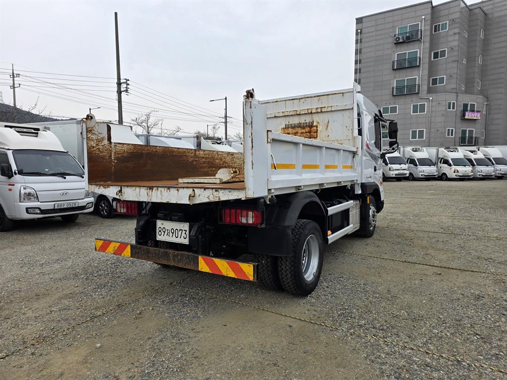 medium and large cargo dump - Vista 7