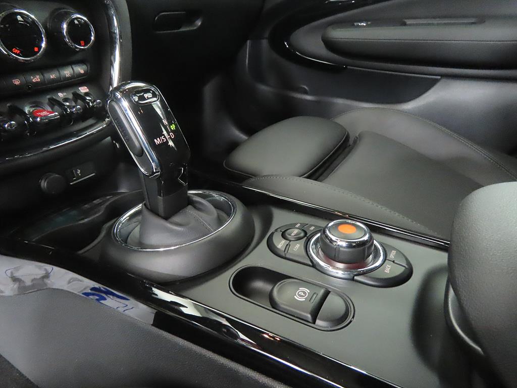 Mini Clubman - Vista 11