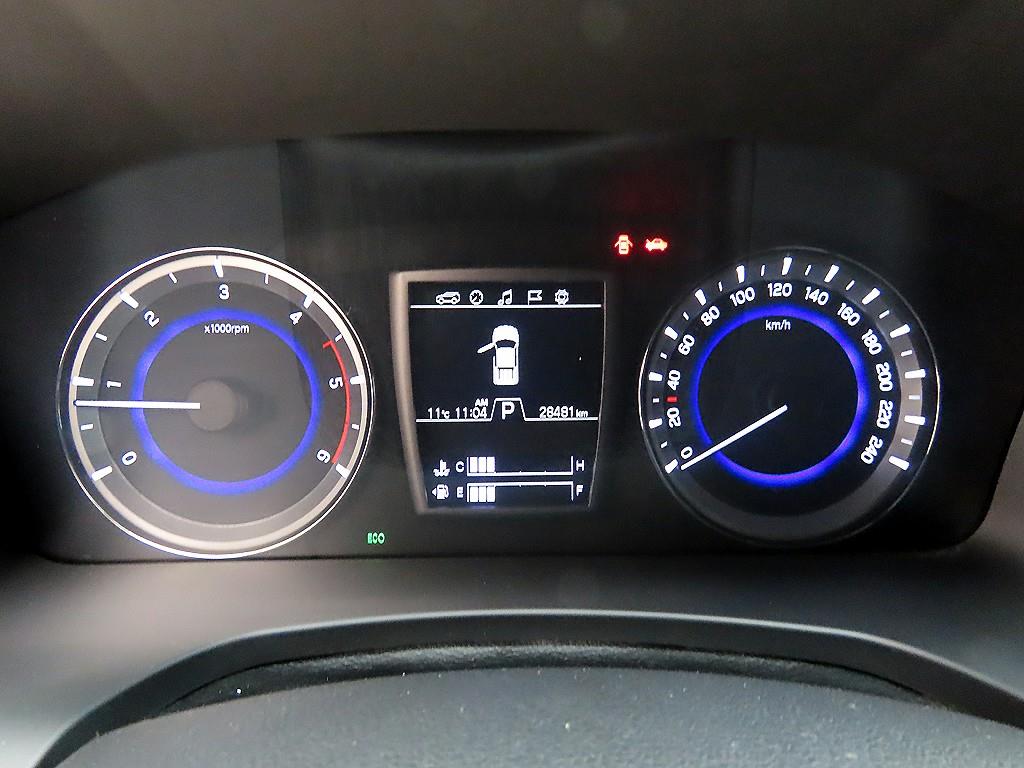 Ssangyong Rexton - Vista 9