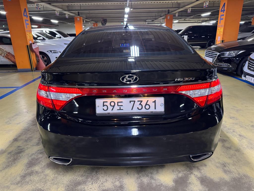 HYUNDAI Grandeur - Vista 4