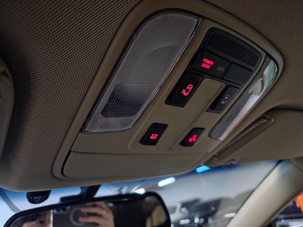 KIA Carnival - Vista 9