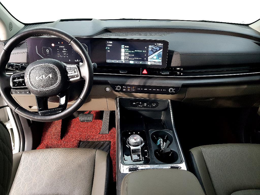 KIA Carnival - Vista 5