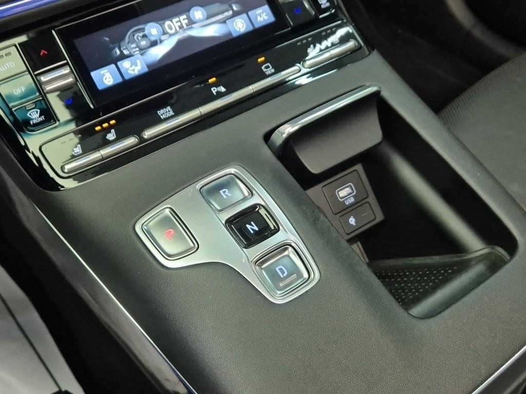 HYUNDAI Grandeur - Vista 8