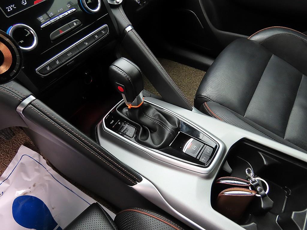 SAMSUNG QM6 - Vista 10