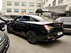 HYUNDAI Avante - Vista 8