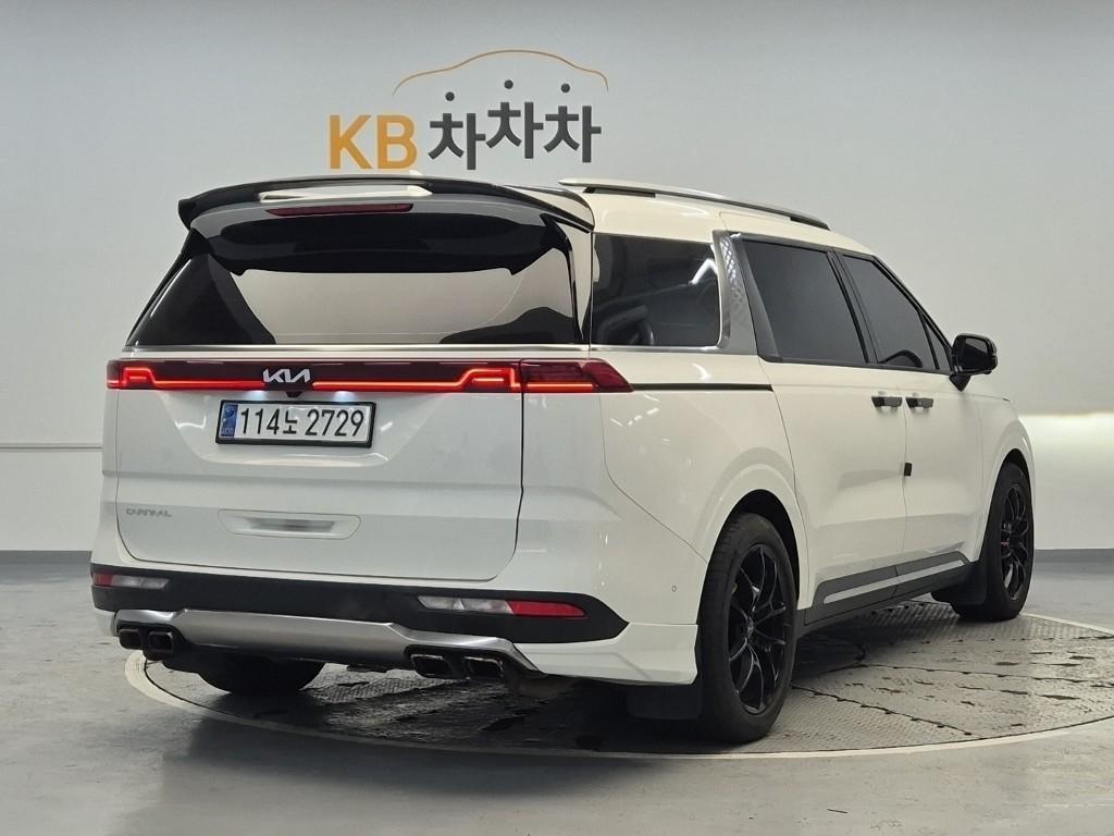 KIA Carnival - Vista 4