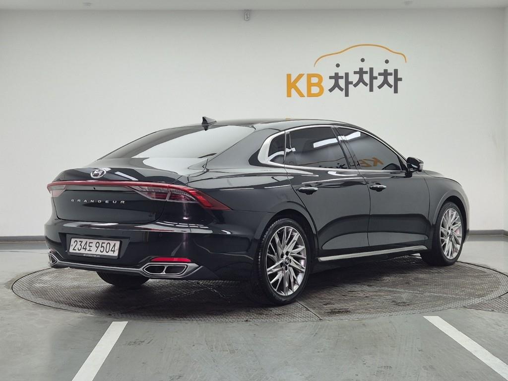 HYUNDAI Grandeur - Vista 4