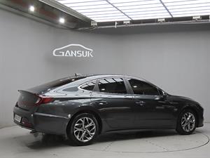 HYUNDAI Sonata - Vista 8