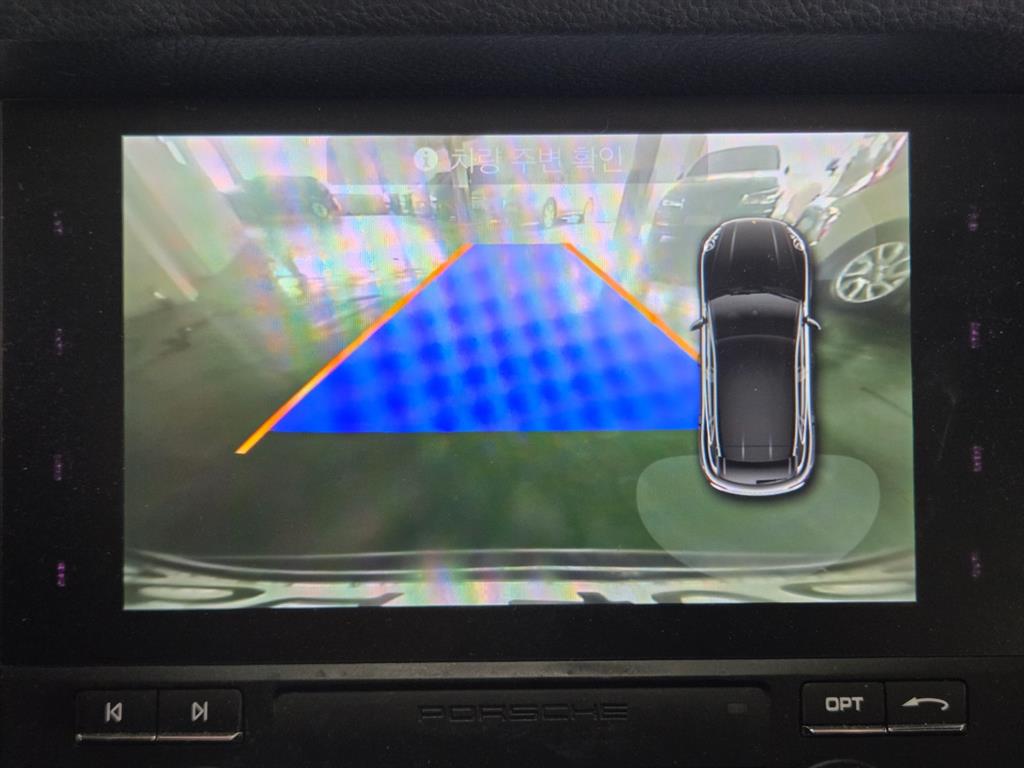 Porsche Macan - Vista 12