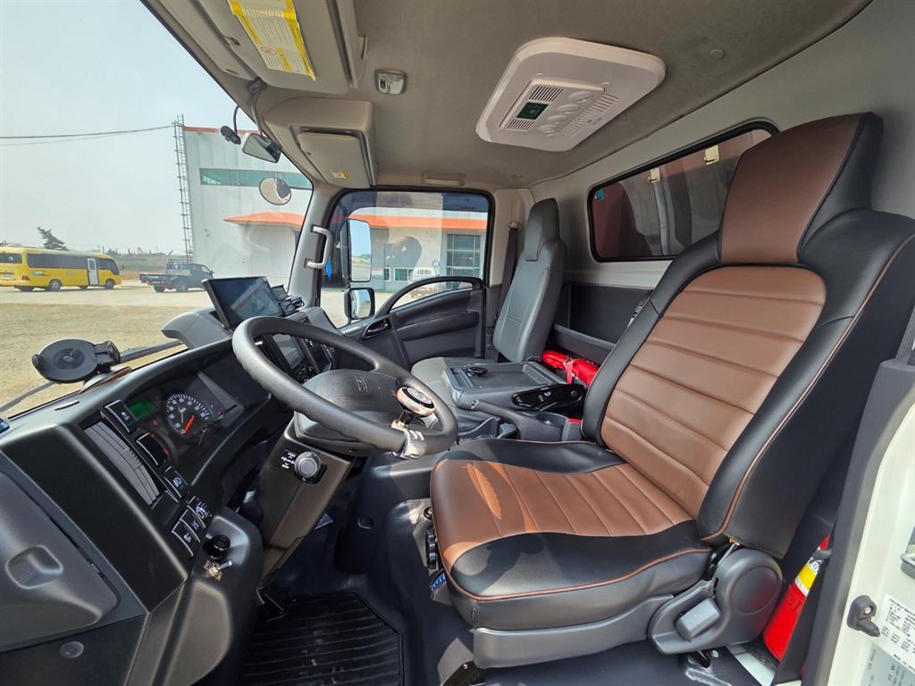 medium and large cargo truck 2024 Blanco - Importación desde Corea - HF Imports Iquique - Foto 14