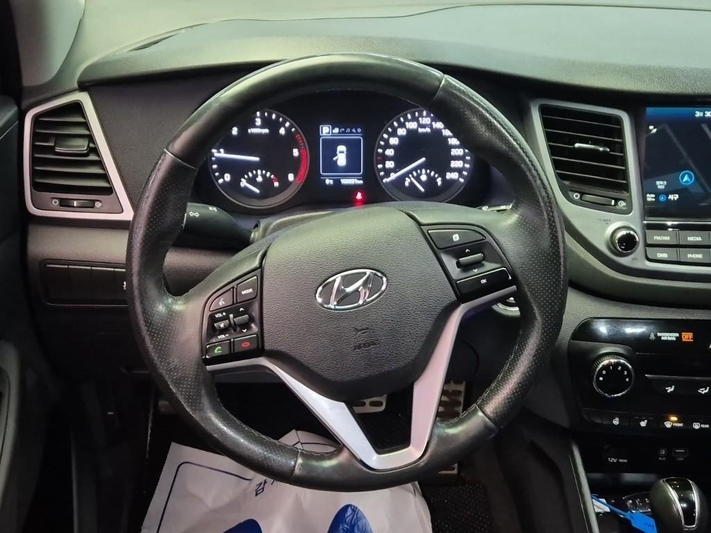 HYUNDAI Tucson - Vista 9