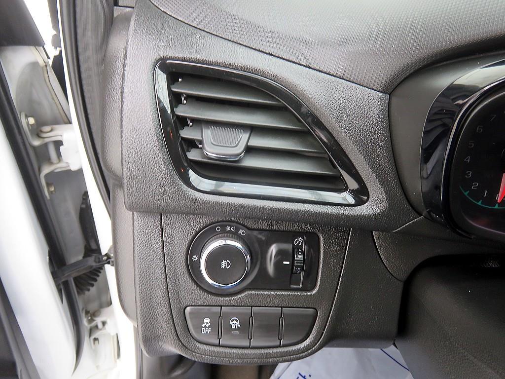 Chevrolet Spark - Vista 10