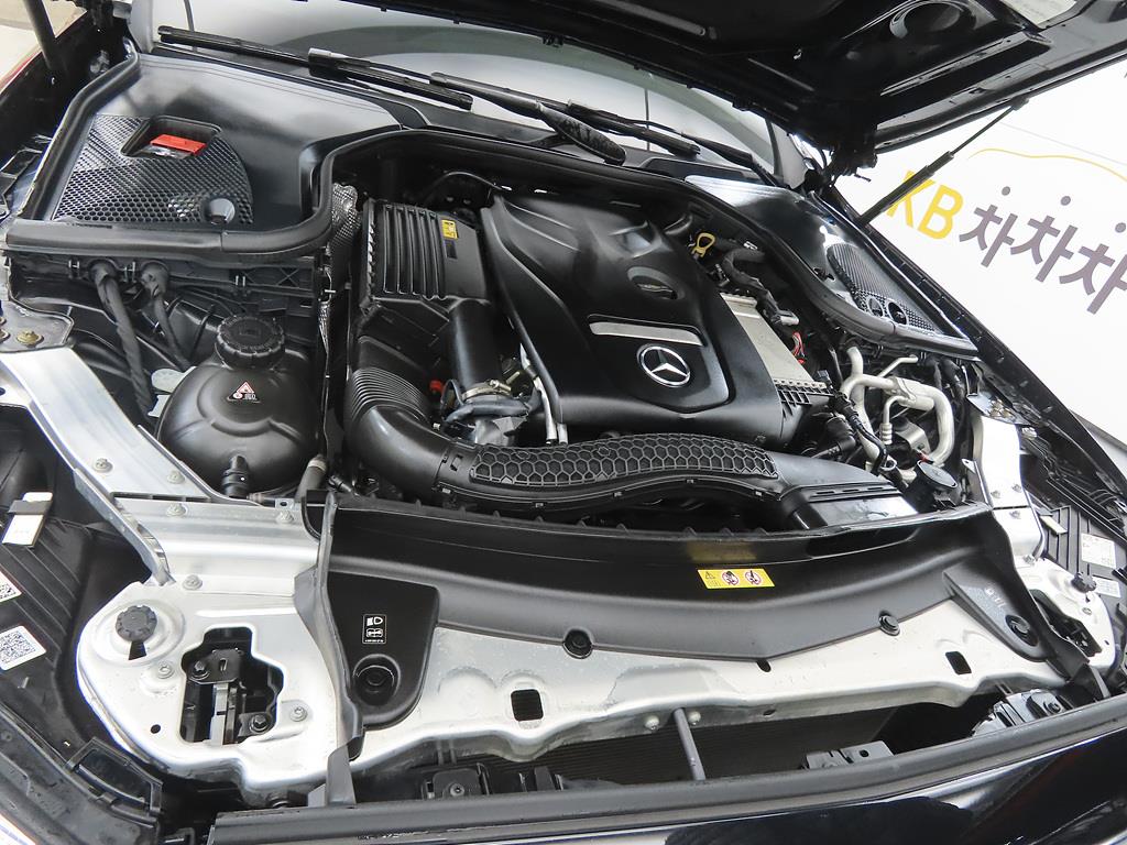 Mercedes Benz E class 2021 Negro - Importación desde Corea - HF Imports Iquique - Foto 19