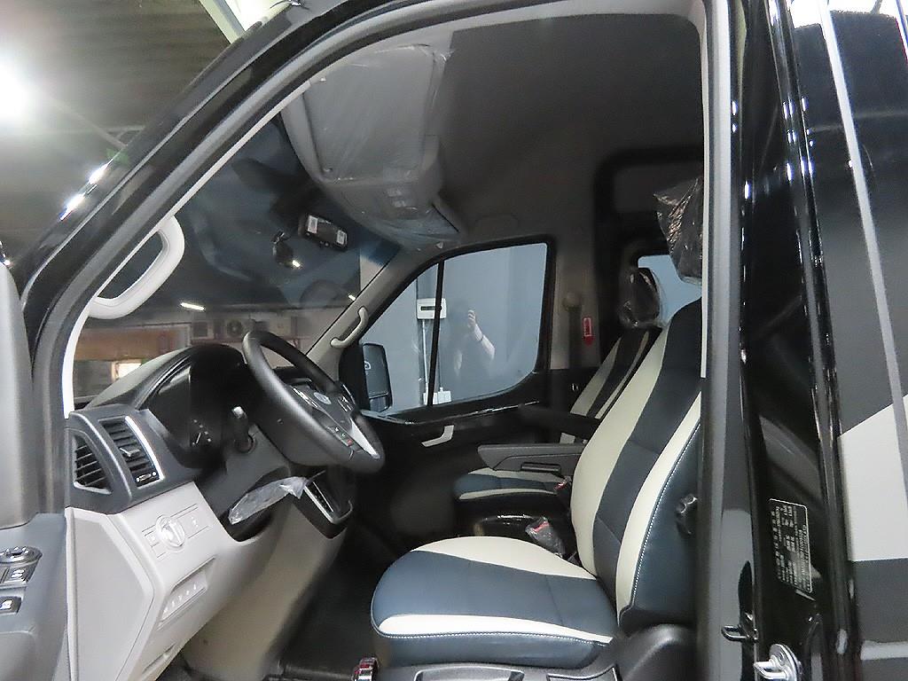 HYUNDAI Solati 2026 Negro - Importación desde Corea - HF Imports Iquique - Foto 13