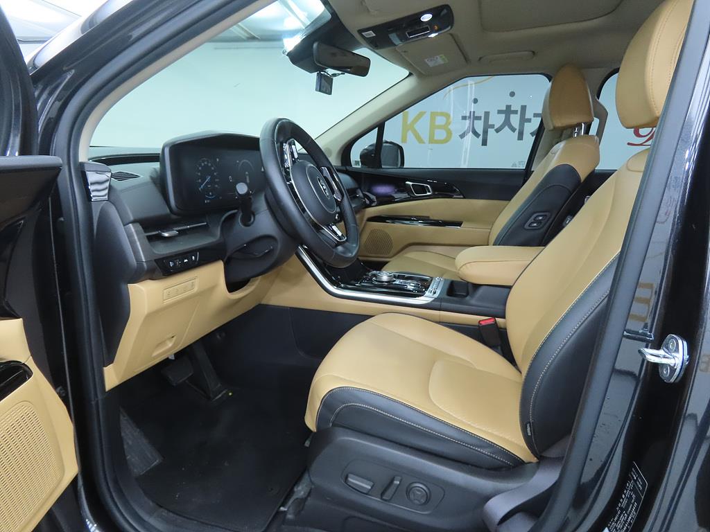 KIA Carnival - Vista 5