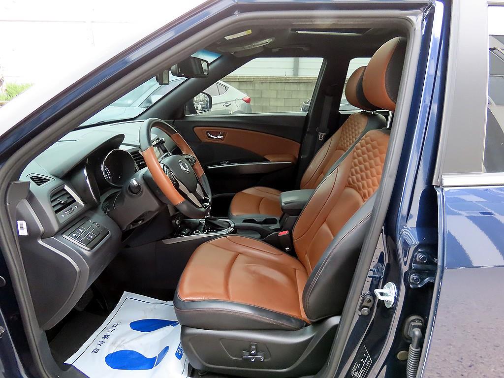 Ssangyong Tivoli - Vista 5