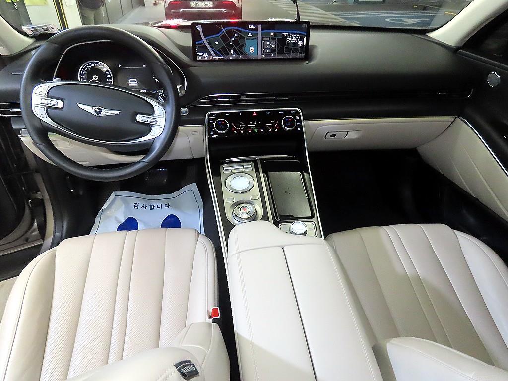 Genesis GV80 - Vista 10