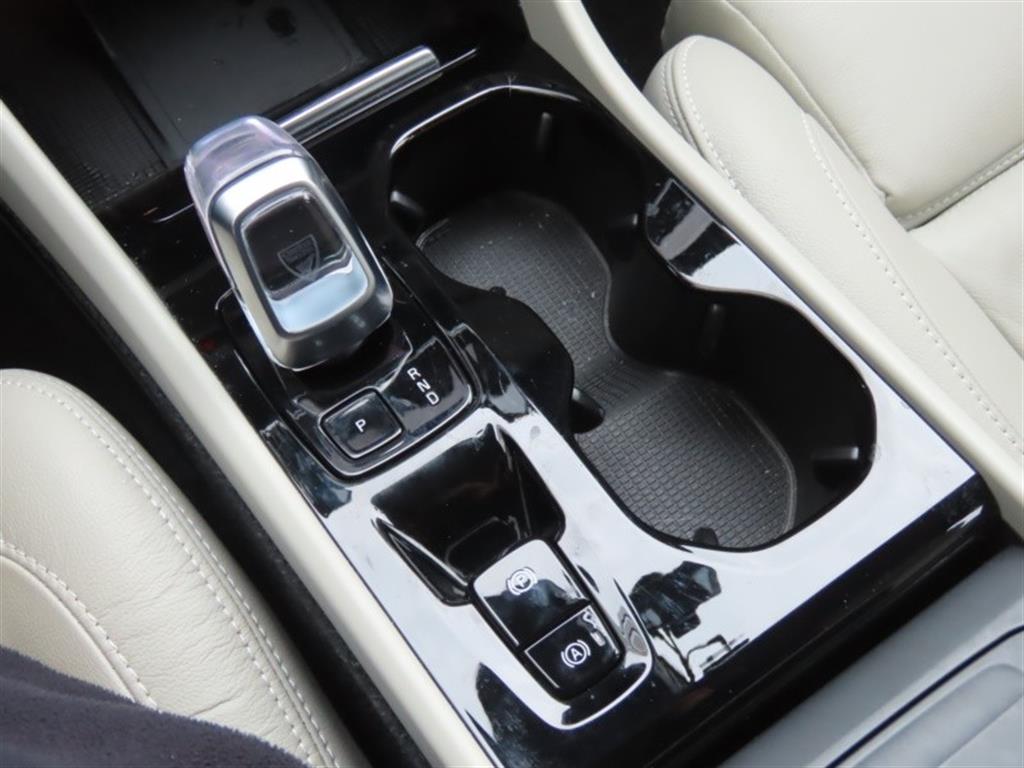 Volvo XC40 - Vista 11